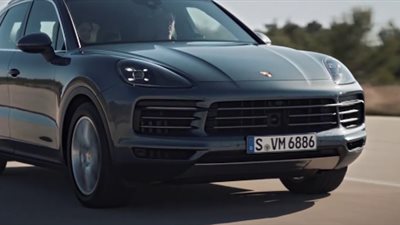 بورش تحدد سعر سيارة كايين في أمريكا