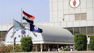 قرار جمهوري بالترخيص لـ«البترول» بالتعاقد للتنقيب شمال الإسكندرية