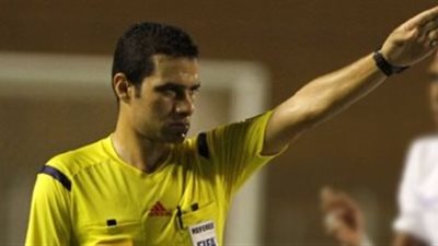 طاقم تحكيم مصري لإدارة مباراة الهلال والنفط العراقي بالبطولة العربية