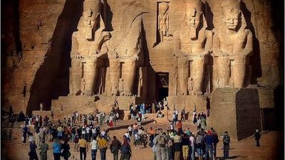 زيادة رحلات الطيران إلى الأقصر وأسوان للاحتفال بتعامد الشمس