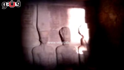 لحظة تعامد الشمس على تمثال رمسيس الثاني بأبو سمبل (فيديو)