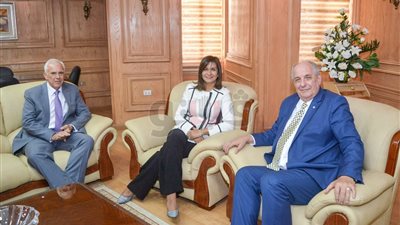 وزيرة الهجرة تبحث مع نائب وزير الخارجية اليوناني آخر تطورات «إحياء الجذور»