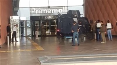 مسلح يحتجز عددا من الرهائن بمركز للتسوق في تركيا