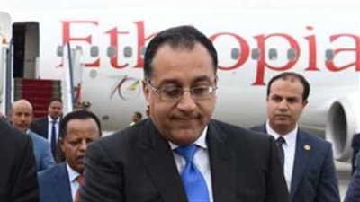 رئيس الوزراء يستقبل نظيره البلغاري بمطار القاهرة