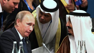 الملك سلمان يبحث مع «بوتين» التسوية السياسية في سوريا