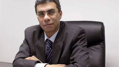 ياسر رزق: معركة الإرهاب الأقل عمرا ومحاربة الفقر والفساد الأهم