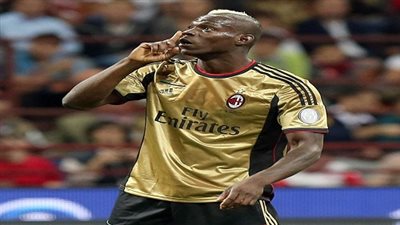 50 ألف يورو غرامة لفريق روما بسبب عنصرية جماهيره