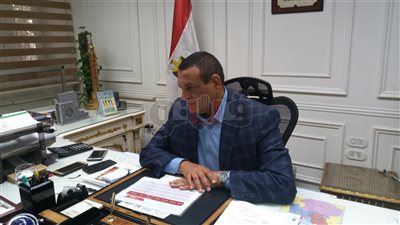 محافظ البحيرة: تكليف القيادة السياسية فوق عنقي.. وأدخل استراحتي في الثانية صباحًا