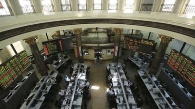 تباين مؤشرات البورصة في مستهل التعاملات