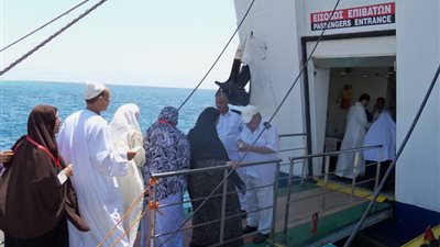 348 معتمرا يغادرون ميناء نويبع.. اليوم