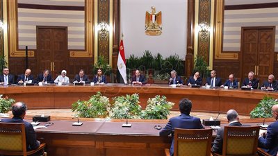 وزير الاتصالات يستعرض لممثلي الشركات الأمريكية مشروع «البطاقة الموحدة»