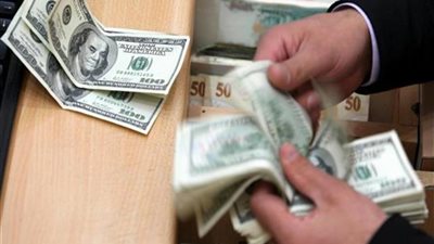 استقرار العملات الأجنبية بنهاية التعاملات.. والدولار يسجل 17.86 جنيها