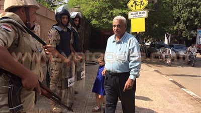 بالفيديو والصور.. زوجان من أمام لجنة بالدقى: «نزلنا عشان نأدي دورنا»