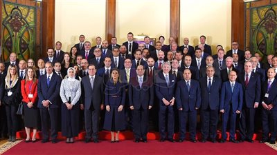 السيسي يطمئن ممثلي الشركات الأمريكية: مصر تشهد طفرة في مختلف المجالات.. ملتزمون بتوفير مقومات النجاح لشركات الاستثمار.. ندعو رجال الأعمال لزيارة المشروعات القومية الكبرى