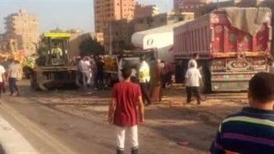 لجنة لمعاينة طريق دمياط_الركابية بعد حادث كفر سعد