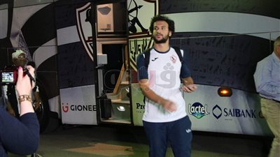 حافلة الزمالك تصل برج العرب