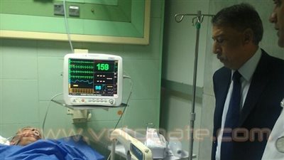 مدير أمن القاهرة يزور أمين شرطة أصيب في حادث تصادم