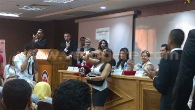 إنجي المقدم تشارك في ندوة تكريم أبطال «ظرف أسود» بجامعة الأهرام