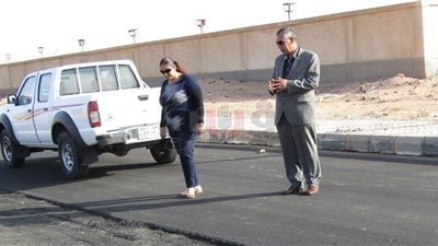 رئيس مدينة أبورديس يتفقد أعمال الخطة الاستثمارية لرصف الطرق (صور)