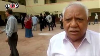 بالفيديو.. ناخب يعترض على أداء محافظ الجيزة داخل لجنة «هشام شتا»