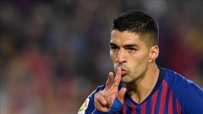 سواريز يستقبل مولوده الثالث قبل لقاء إنترميلان