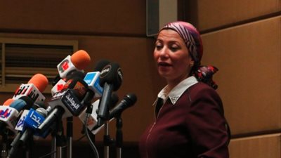 وزيرة البيئة: أطلقنا منظومة متكاملة لاستخدام السيارات الكهربائية