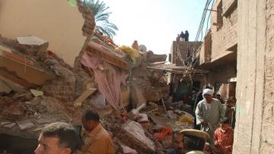 شلل مرورى بشارع السودان بسبب انهيار طابق فى أحد العقارات