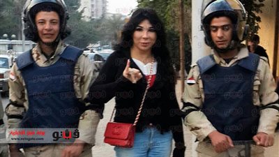 بالصور.. غادة إبراهيم: نعم للاستفتاء