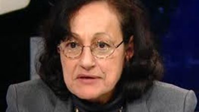 مستشارة الرئيس تشيد بمشاركة المرأة في أول أيام الاستفتاء