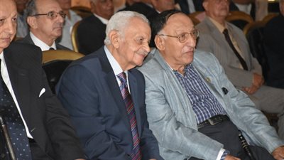 نادي الصيد يكرم أبطال حرب أكتوبر (صور)