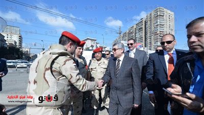 بالصور.. وزير الداخلية يتفقد لجان الاستفتاء بمصر الجديدة