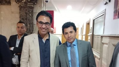 رئيس نادي بني سويف يبحث مع وزير الشباب دعم المشروعات الإنشائية بالنادي