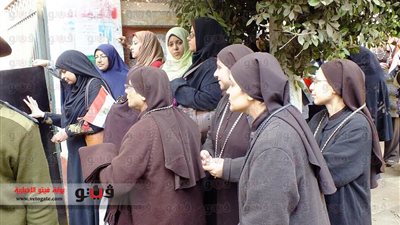 بالفيديو والصور .. راهبات المنوفية يشاركن في الاستفتاء تحت شعار 
