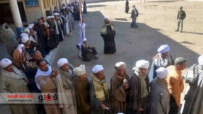 بالصور.. توافد المواطنين على لجان الاستفتاء بالمنيا