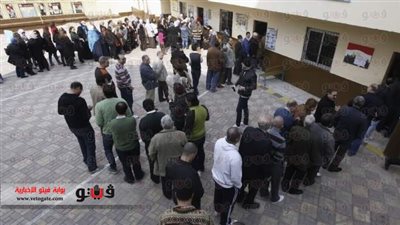 رئيس حي المعادي يتفقد لجان الاستفتاء على الدستور