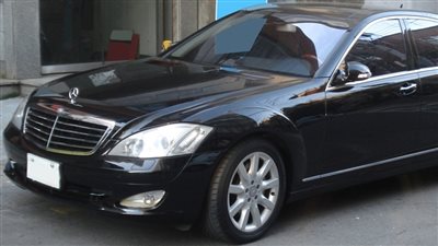 270 سيارة مرسيدس تنضم لسيارات الأجرة في «أبو ظبي»