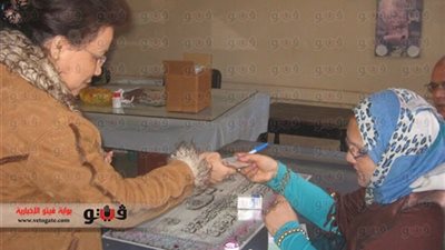 انتظام عمليات التصويت في لجان الوافدين بالمعادي