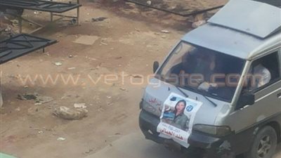 بالصور.. الميكروباصات وسيلة المرشحين لحشد الناخبين بالإسكندرية