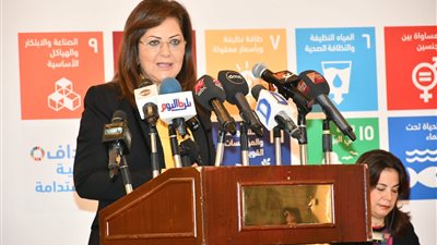 التخطيط: نحرص على تولي المرأة مناصب قيادية بالجهاز الإداري