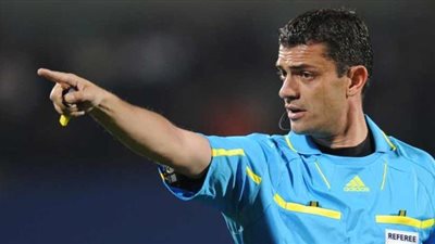 فيكتور كاساي حكمًا لمواجهة الهلال واتحاد جدة بالدوري السعودي