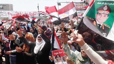 مسيرة نسائية لتأييد الدستور بالمعادى