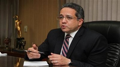 وزير الآثار يبحث التعاون مع مبعوث رئيس فرنسا للتراث