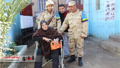 بالصور.. كبار السن يسيطرون على مشهد 