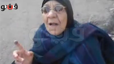 بالفيديو.. سيدة مسنة: ربنا يحفظ السيسي وجيش مصر من الإرهاب