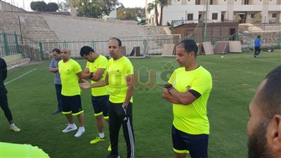 عماد النحاس يقود أول مران مع المقاولون استعدادا للحرس (صور)