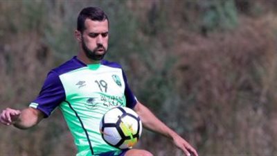 السعيد وعبد الشافي يقودان الأهلي في مواجهة الفتح بالدوري السعودي