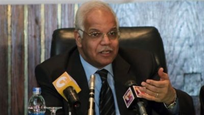 محافظ القاهرة وقائد عسكري يتفقدان لجان الاستفتاء بـ«شبرا»