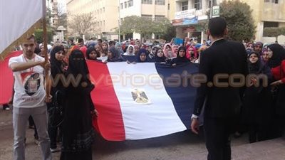 بالصور.. محافظ الشرقية ورئيس الجامعة يؤديان صلاة الغائب على شهداء سيناء