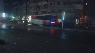 أمطار غزيرة تغرق شوارع دمياط (فيديو وصور)