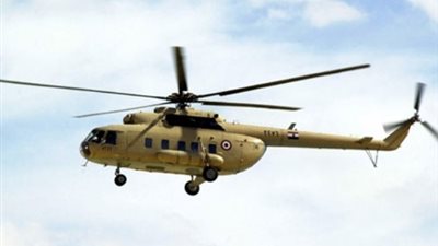 طائرة الجيش تتفقد الحالة الأمنية في إمبابة